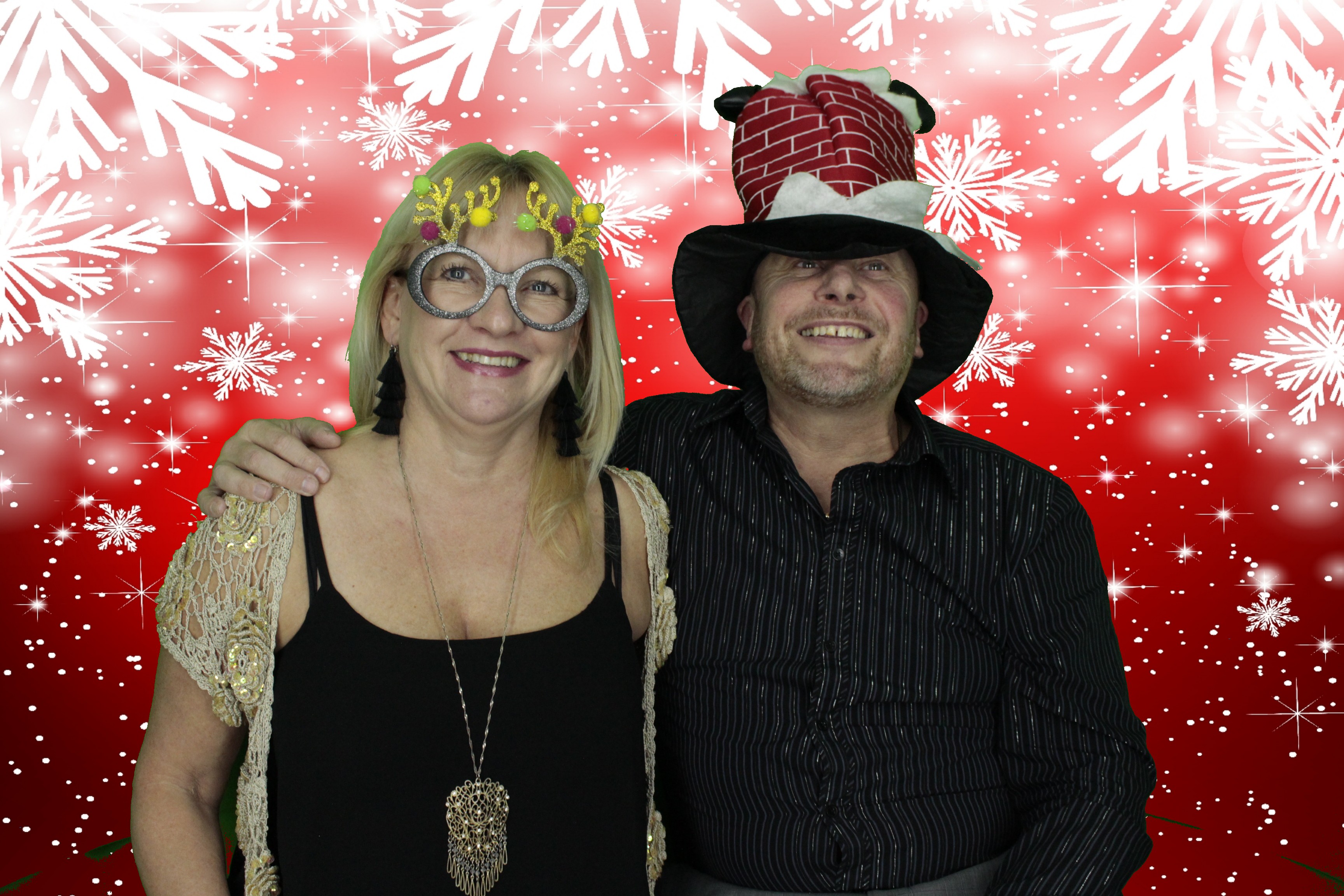 Silvermere Christmas Party | View more photos from the event at gallery.myphotoboothexperience.co.uk/u/MyPhotoBoothExperienceLtd/Silvermere-Christmas-Party-3